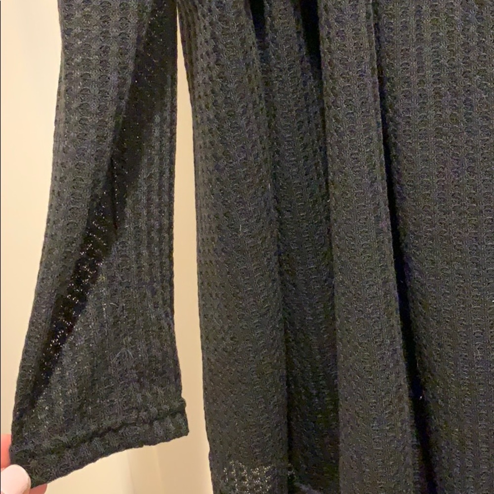 Off shoulder sweater - Picture 4 of 7